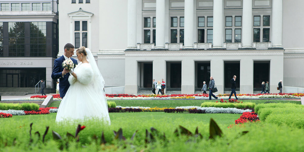 Pērn pieaudzis Latvijā reģistrēto laulību skaits