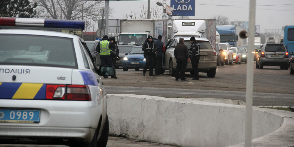 Kijevā noticis uzbrukums policijas iecirknim