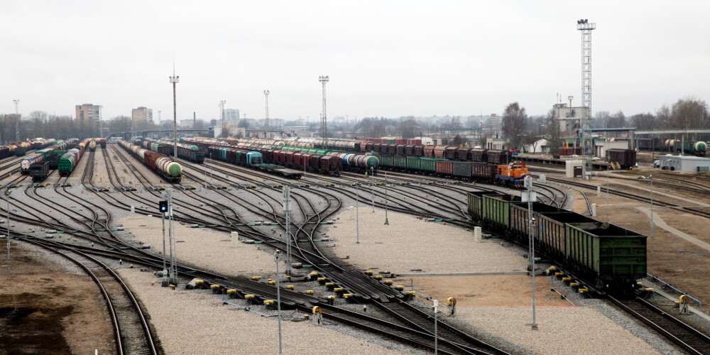 Satiksmes ministrijas uzņēmumos joprojām strādā kriminālprocesos iesaistītas personas.