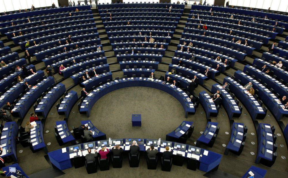 Ziņojums: EP vēlēšanas var piešķirt jaunu spēku populistiem