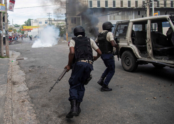 Protestu laikā Haiti no cietuma izbēguši pilnīgi visi ieslodzītie