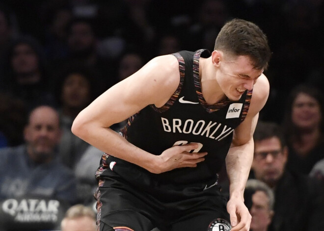 Mūsu NBA basketbolists Rodions Kurucs guvis savainojumu