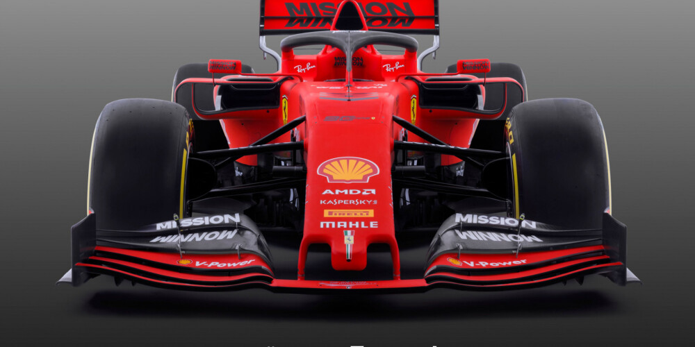 FOTO: tāda izskatīsies "Ferrari" jaunā Pirmā formula
