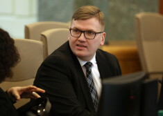 Vides aizsardzības un reģionālās attīstības ministrs Juris Pūce pirms Ministru kabineta sēdes.