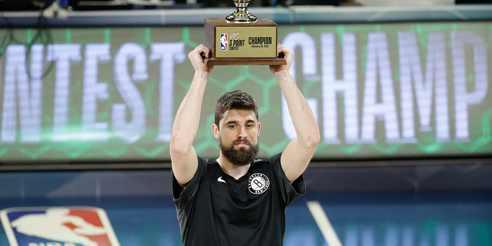 Kuruca komandas biedrs uzvar NBA Zvaigžņu spēles tālmetienu konkursā