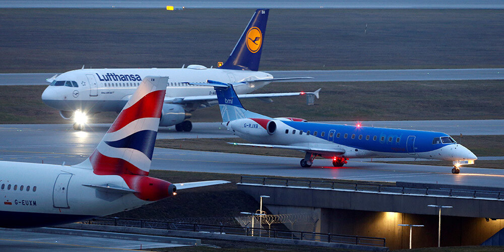 "Breksita" dēļ darbību pārtrauc Lielbritānijas aviokompānija "flybmi"