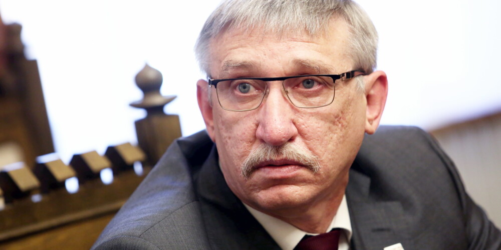 Ģenerālprokurors sūrojas, ka Latvijā ilgstoši trūkst politiskā atbalsta sīko zādzību dekriminalizācijai