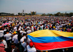 Desmiti tūkstoši apmeklē Brensona organizēto Venecuēlas atbalsta koncertu