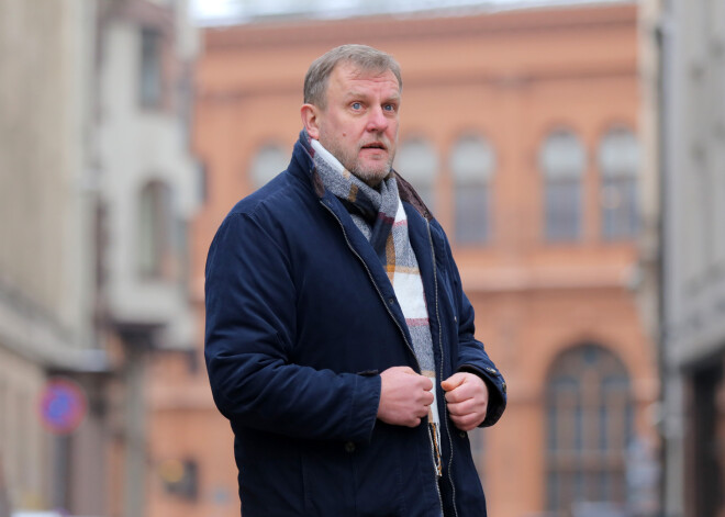 "Četru baltu kreklu" izveidotājs pēc Anglijā pavadītiem 10 gadiem atgriežas Latvijā