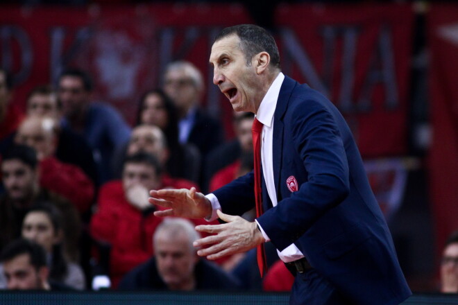 Pirejas "Olympiakos" galvenais treneris Deivids Blats.