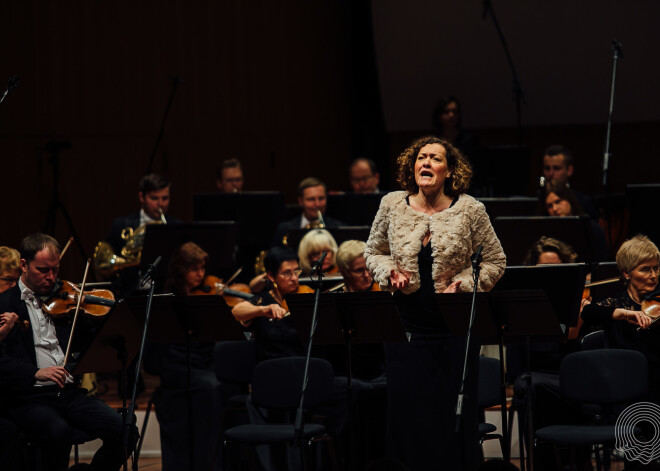 FOTO: stāvovācijām pavadīts gadsimta koncertuzvedums ar Andreja Žagara nepiepildītā operas sapņa tēmām