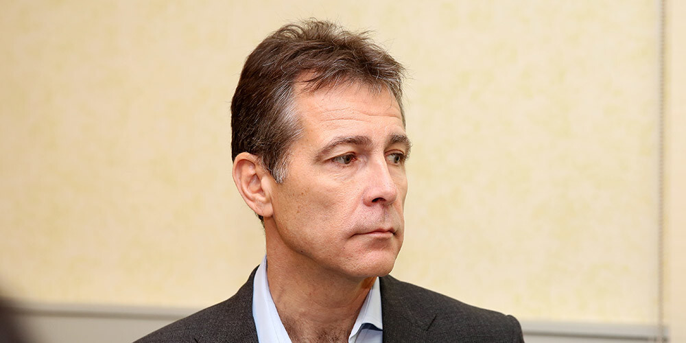 Kādreizējais LDz vadītājs Magonis no darba tika atbrīvots pēc tam, kad Korupcijas novēršanas un apkarošanas birojs viņu aizturēja aizdomās par kukuļņemšanu.