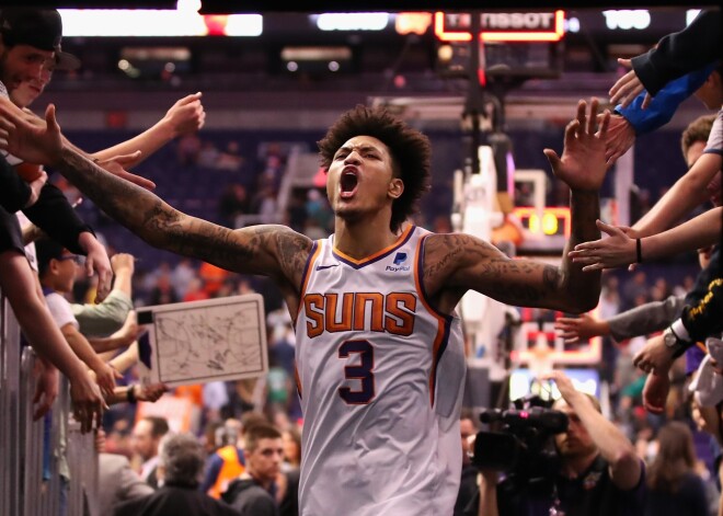 NBA līdere "Bucks" negaidīti zaudē vājajai "Suns"