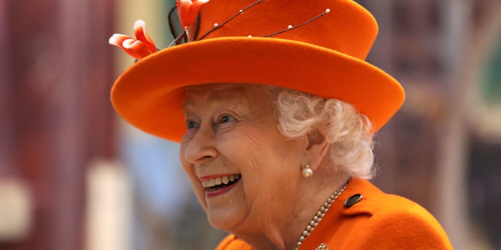 Karaliene Elizabete II veikusi pirmo "Instagram" ierakstu