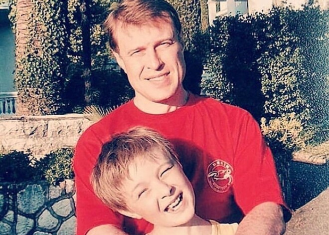 На архивном фото с отцом Егор Крид показал, как выглядел в детстве