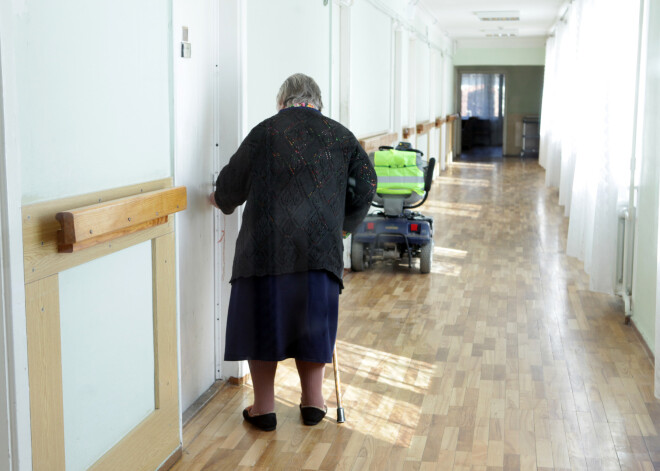 Traģiskā ēku stāvokļa dēļ slēgs aprūpes centru Baldonē, kurā mīt teju 100 pacienti