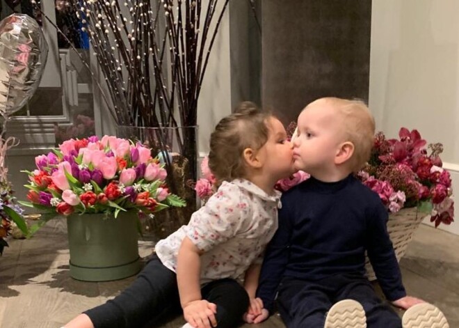 Двухлетний сын Ксении Собчак «влюбился» вслед за мамой