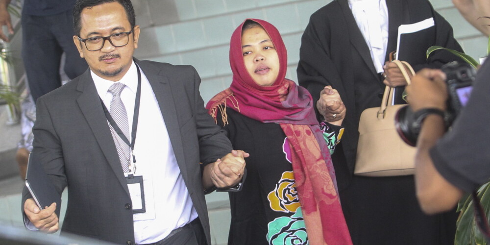 Kima Čenuna pusbrāļa slepkavībā apsūdzētā indonēziete atbrīvota