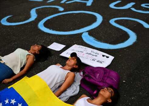 Protesti pret Venecuēlas prezidentu Nikolasu Maduro.