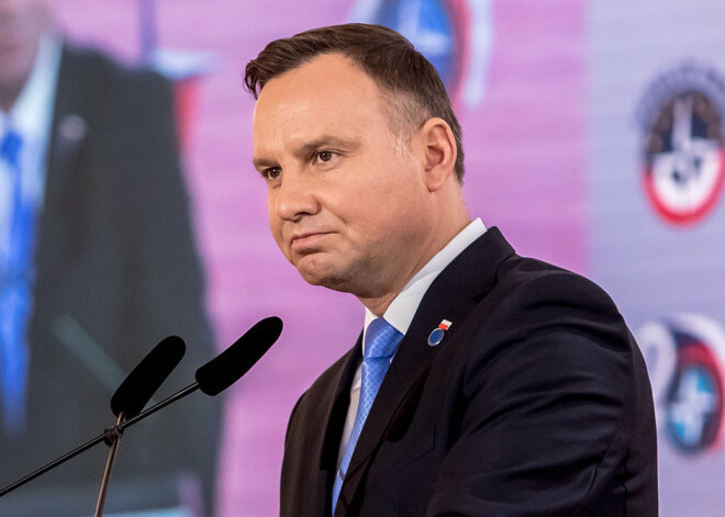 Duda: Izraēlai pirmajai jāsper solis, lai atrisinātu krīzi ar Poliju