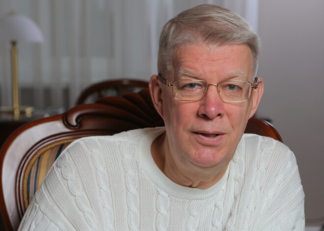 Valdis Zatlers par politiku, teātri un medicīnu: "Ārsts - tas ir uz mūžu"