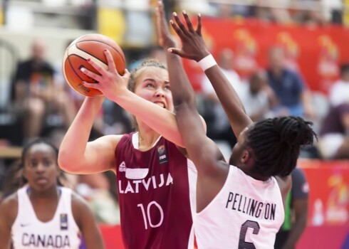 Latvijas U-19 izlases potenciālā līdere Aleksa Gulbe.