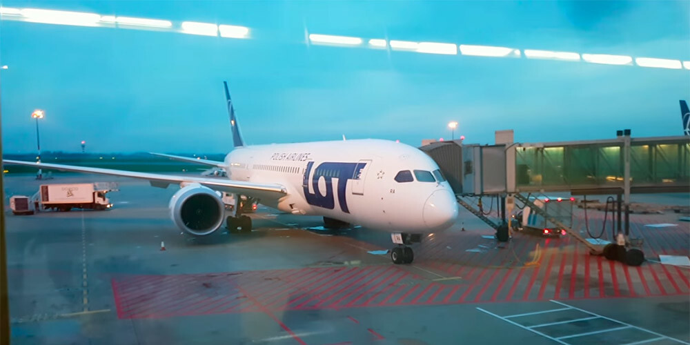 LOT flotē ir pieci "Boeing 737 MAX 8" lidaparāti. 