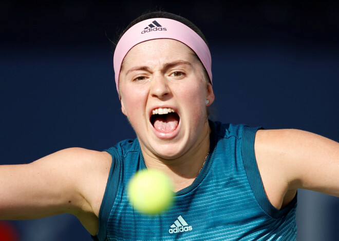 Ostapenko cieš sakāvi Maiami WTA "Premier" sērijas turnīra dubultspēļu pirmajā kārtā