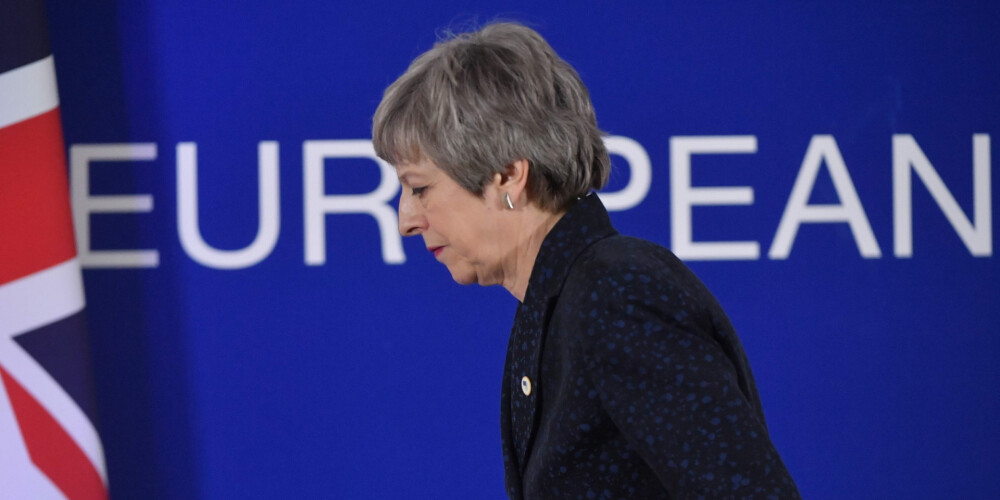 Eiropadome britiem piedāvā divus izstāšanās termiņus
