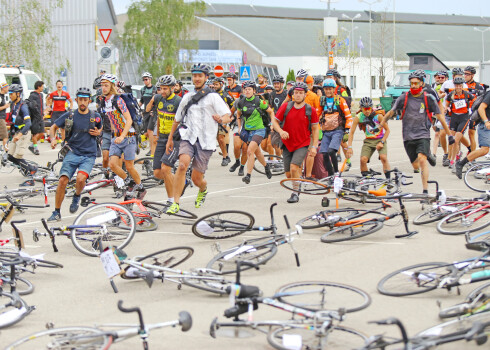 "Nogādāt nekavējoties!" Atskats uz Rīgā aizvadīto velokurjeru pasaules čempionātu