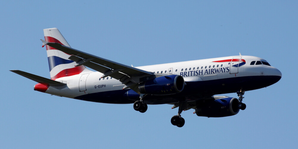 Tualetes nobloķētas, ēdiens beidzies: "British Airways" netīšām aizlido uz citu pilsētu