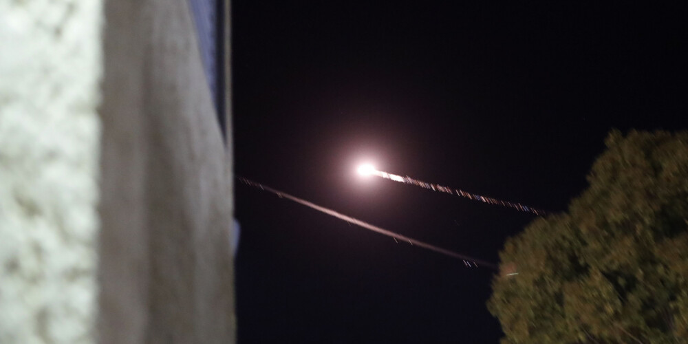 Gazas joslā spindz raķetes; Izraēla veic uzlidojumus