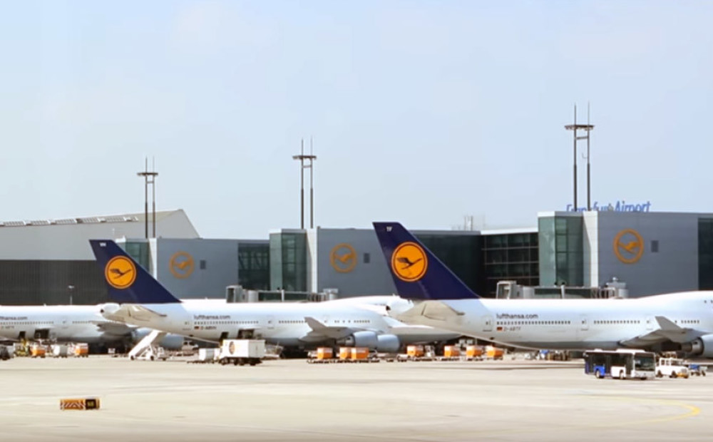 Datorprogrammas kļūdas dēļ Frankfurtes lidostā atcelti 54 avioreisi
