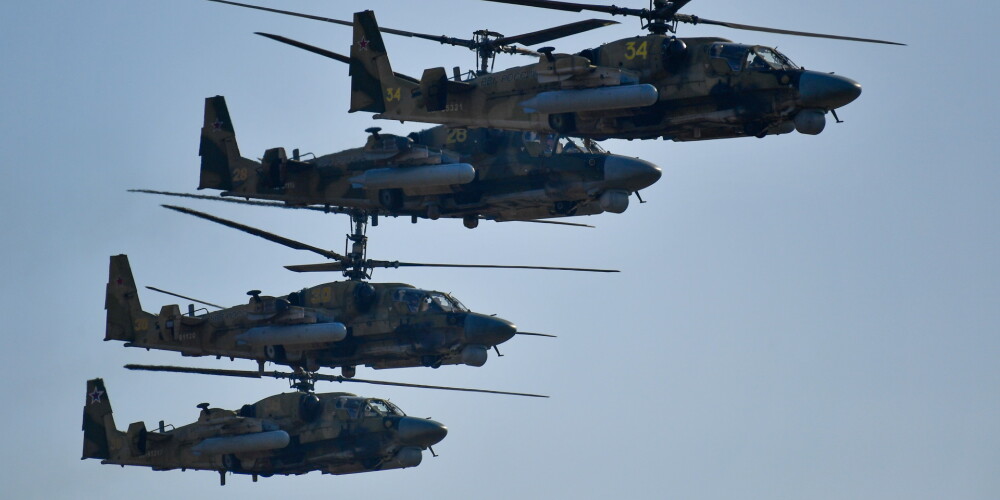 Krievija skaidro, ka Venecuēlā piedalījusies helikopteru pilotu mācību centra izveidē