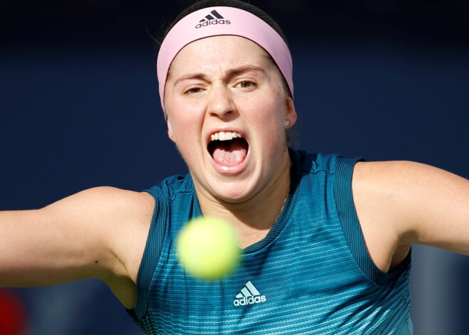 Ostapenko sasniedz Čārlstonas WTA "Premier" turnīra otro kārtu