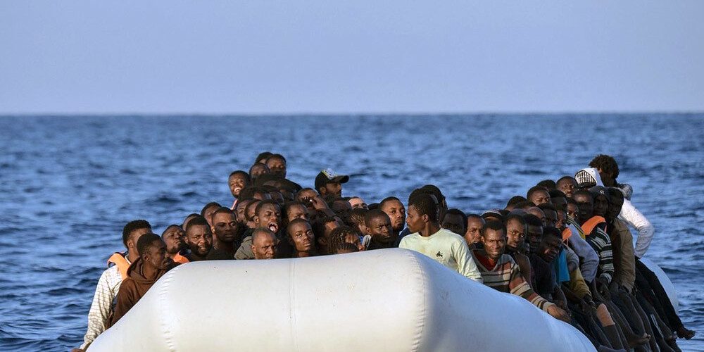 Aktīvistu organizācijas vēršas pie Merkeles ar lūgumu novērst imigrantu bojāeju Vidusjūrā