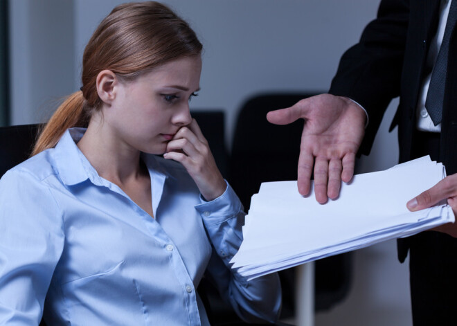 Dzīve piespiež strādāt divās darbavietās - kas jāņem vērā, lai "nepārdegtu"?