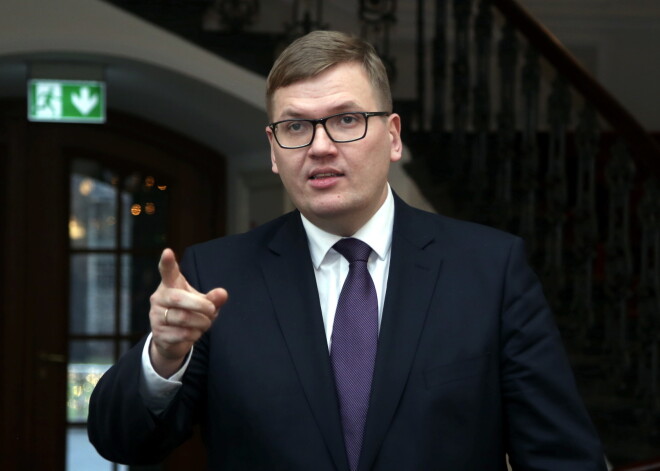 Pūce piektdien varētu paziņot par Ušakova atstādināšanu