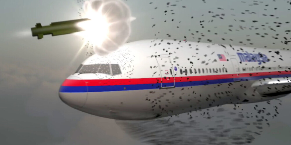 Virs Austrumukrainas notriektajā lidmašīnā mirušā bērna ģimene sūdz tiesā Krievijas bankas