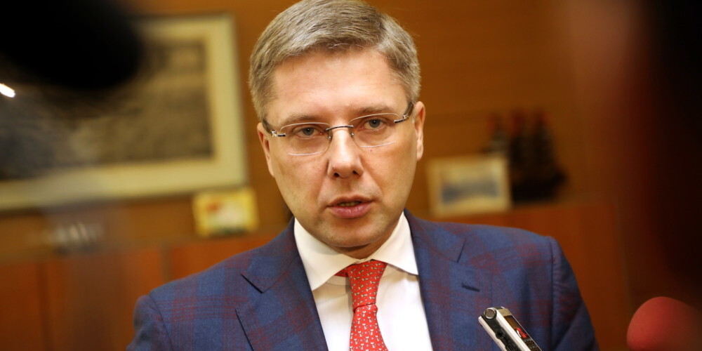 Ушаков заявил, что не покинет кабинет мэра, все сотрудники его бюро продолжат работу
