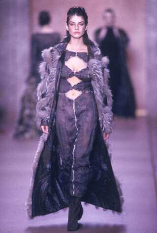 Fendi rudens/ziema 2002/2003