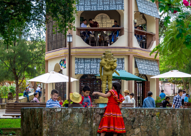 San Pedro Sula. Skaists nosaukums. Un arī pilsētai nav ne vainas. Tomēr Hondurasā justies droši nevari nekur. Īpaši šeit – vienā no pasaules bīstamākajām pilsētām.