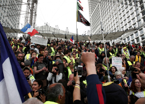 Francijā 21. sestdienu notiek "dzelteno vestu" protesti