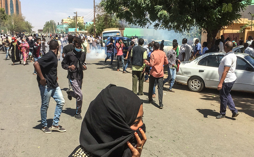 Protestos Sudānā nedēļas nogalē gājuši bojā septiņi cilvēki un 2496 aizturēti
