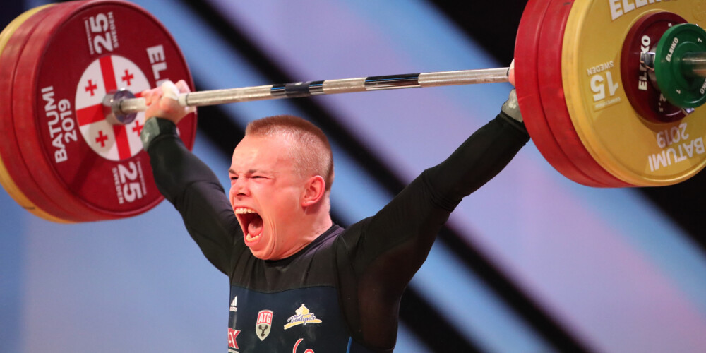 Svarcelšanas talants Ritvars Suharevs Eiropas čempionātā izcīna Latvijai "mazo" zeltu un bronzas medaļu