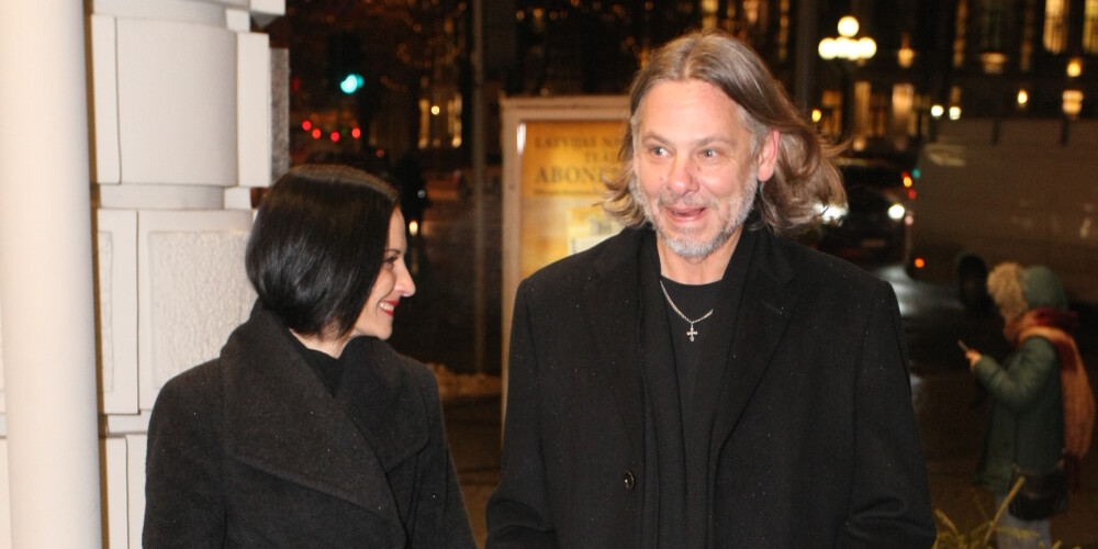 Inga patiešām lepojas ar vīra lasītspēju.