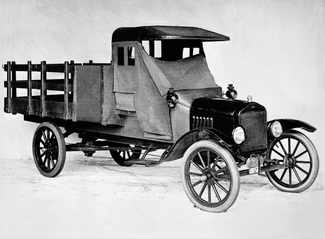 "Ford T" kravas modelis.