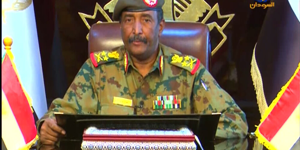 Sudānā atcelta komandanta stunda