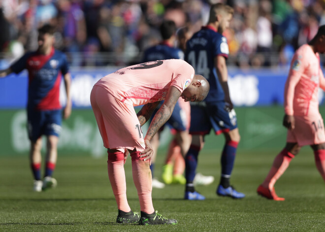 "Barcelona" futbolisti negaidīti zaudē punktus pret Spānijas čempionāta vājāko komandu