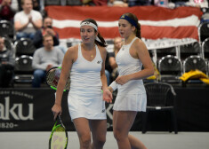 Latvijas tenisistes Aļona Ostapenko un Anastasija Sevastova.